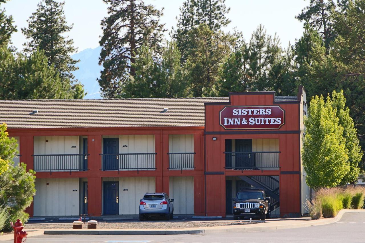 Sisters Inn & Suites Exterior photo